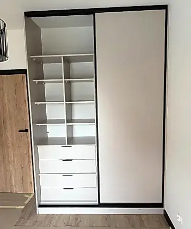 модель 1
