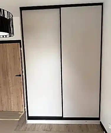 модель 1